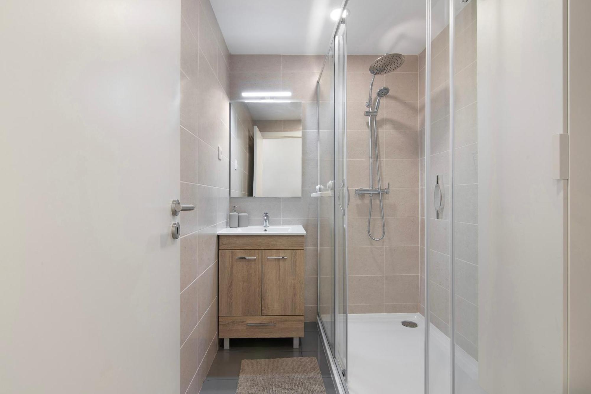 Telmus Rc E Apartment